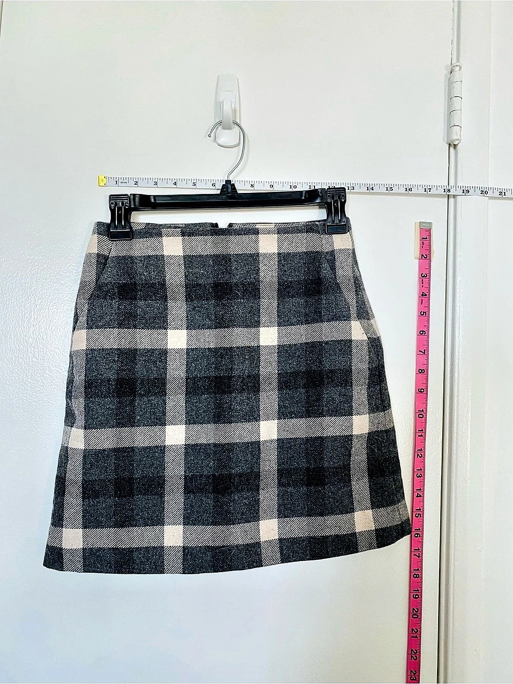 Uniqlo Wool Blend Mini a-line Skirt Plaid Gray & Black Size 0
